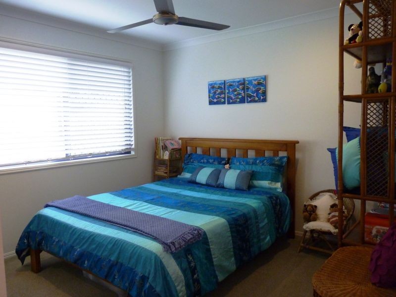28 Lighthouse Drive, Boyne Island QLD 4680