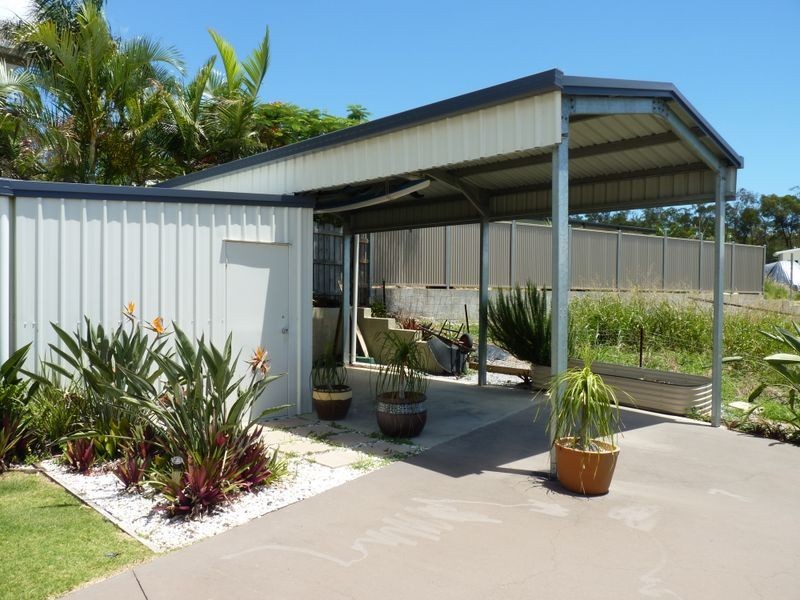 28 Lighthouse Drive, Boyne Island QLD 4680