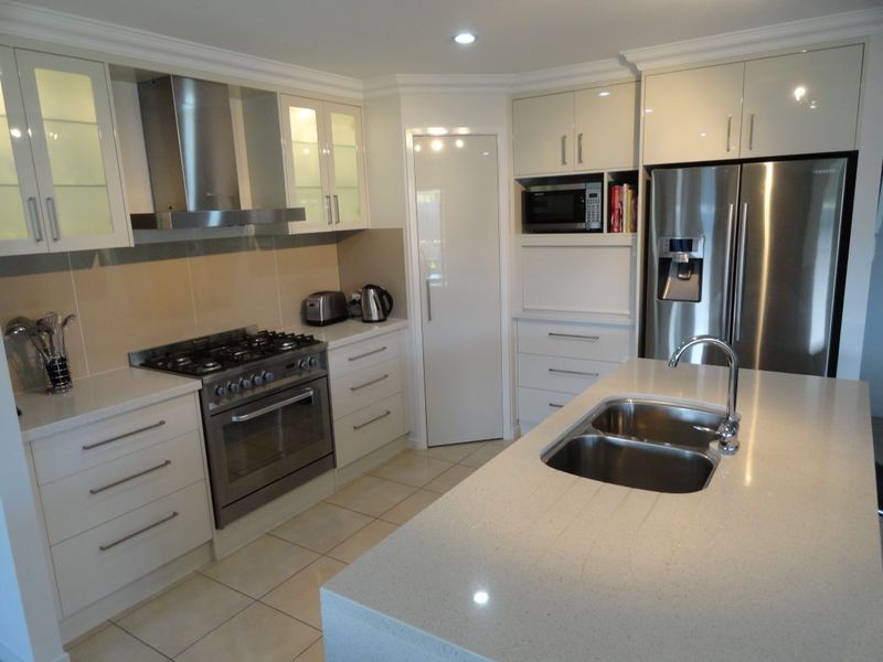 20 Jeana Close, Boyne Island QLD 4680