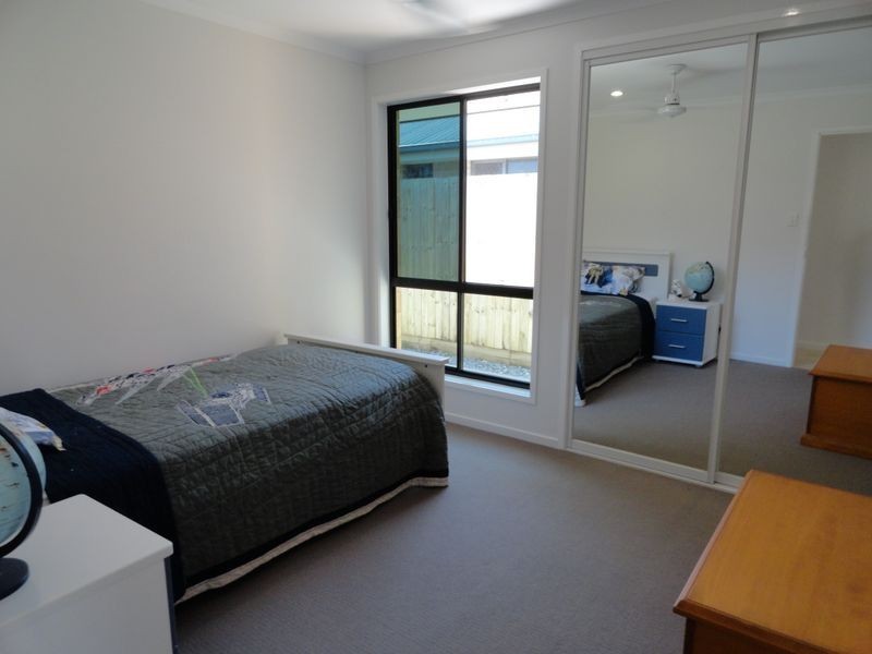 20 Jeana Close, Boyne Island QLD 4680
