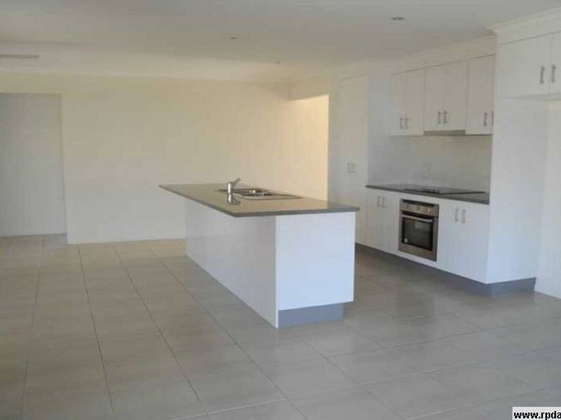 24 Surita Court, Boyne Island QLD 4680