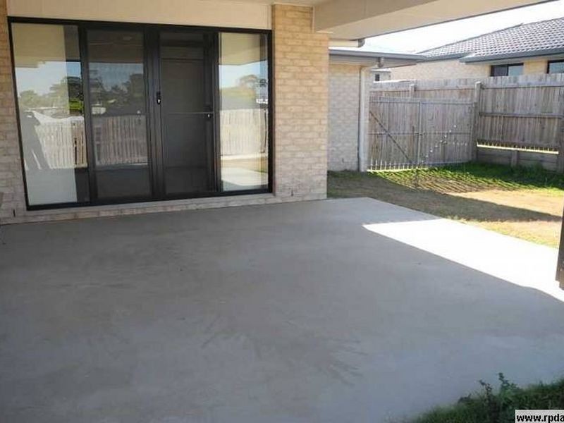 24 Surita Court, Boyne Island QLD 4680