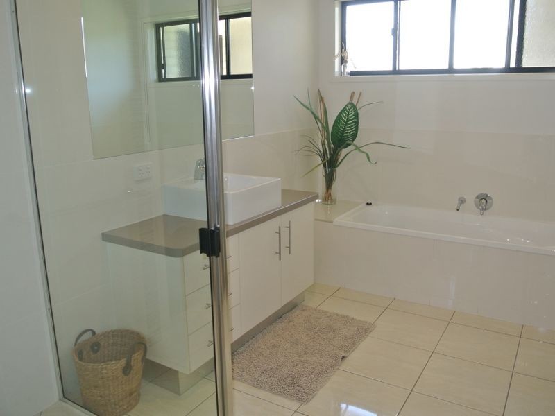 10 Baruby Boulevard, Benaraby QLD 4680
