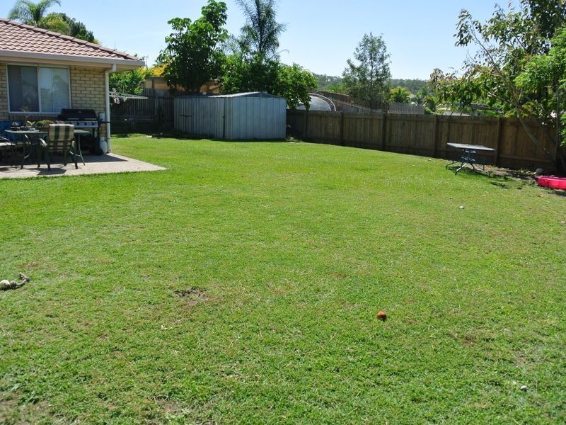 10 Brin Street, Boyne Island QLD 4680