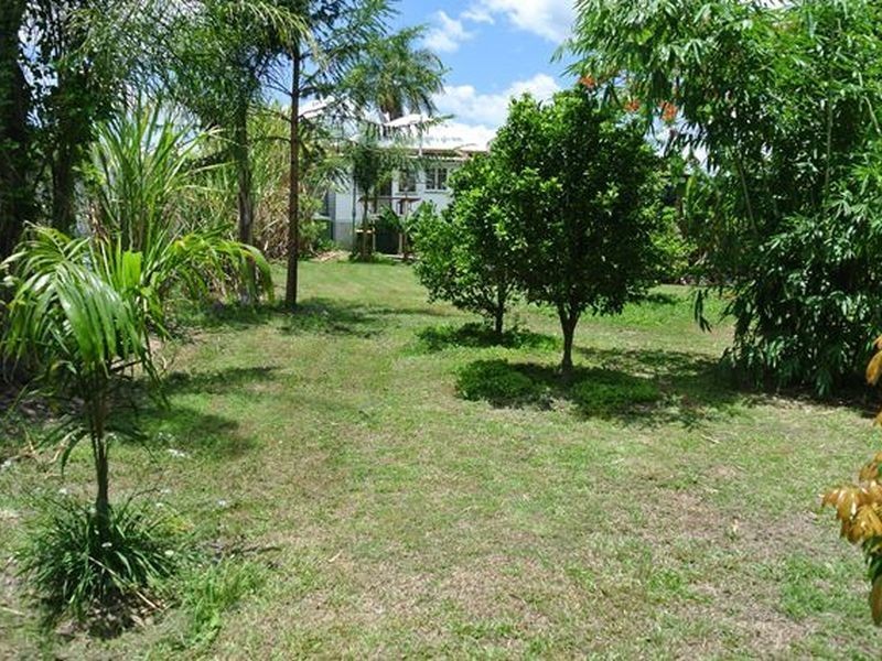 8 Marshall Street, Bororen QLD 4678