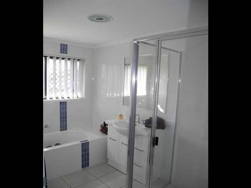 28 Surita Court, Boyne Island QLD 4680
