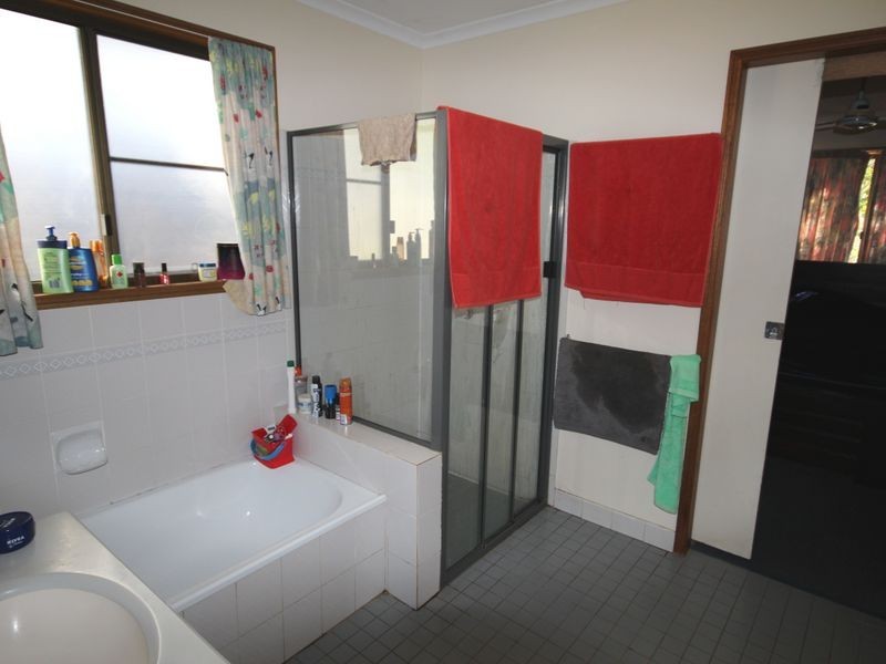 7 Brin Street, Boyne Island QLD 4680