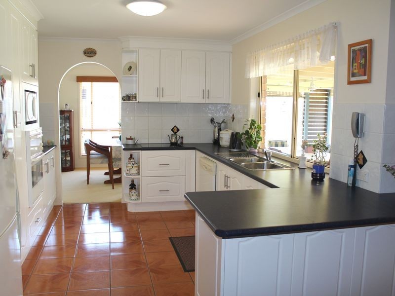 99 The Oaks Road, Tannum Sands QLD 4680
