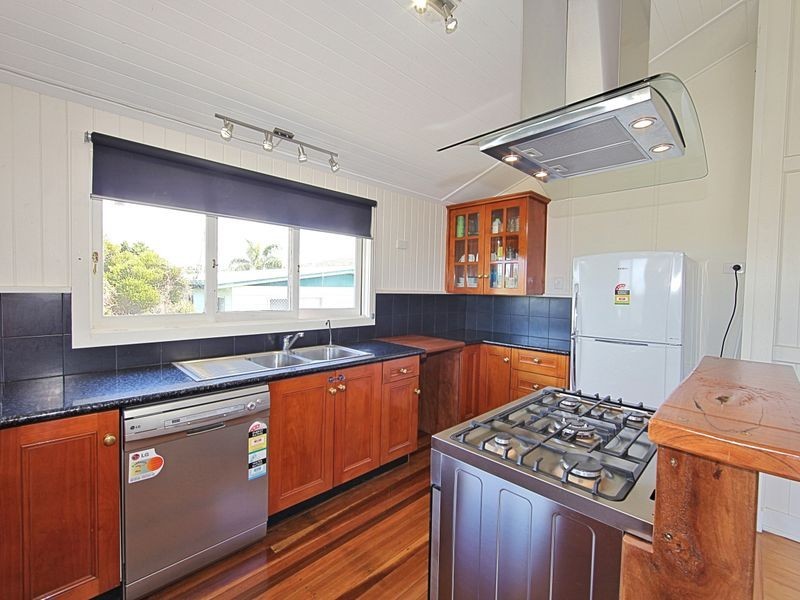 90 Malpas Street, Boyne Island QLD 4680