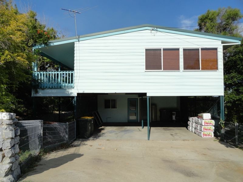 16 Hayes Avenue, Boyne Island QLD 4680