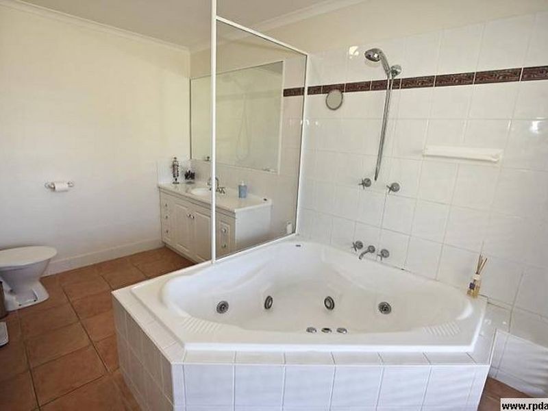 46 Dedekind Avenue, Benaraby QLD 4680