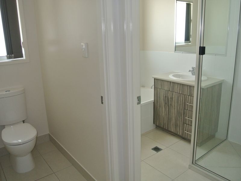 1 or 2/41 Bauhinia Street, Boyne Island QLD 4680