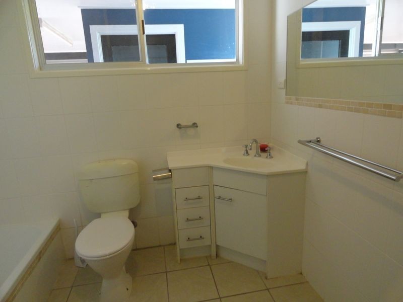 32 Katandra Street, Boyne Island QLD 4680