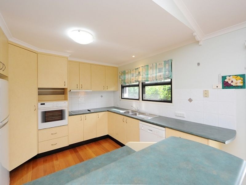 13 Katandra Street, Boyne Island QLD 4680