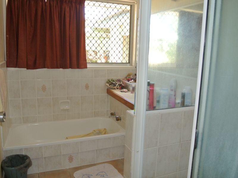 14 Donald Street, Tannum Sands QLD 4680