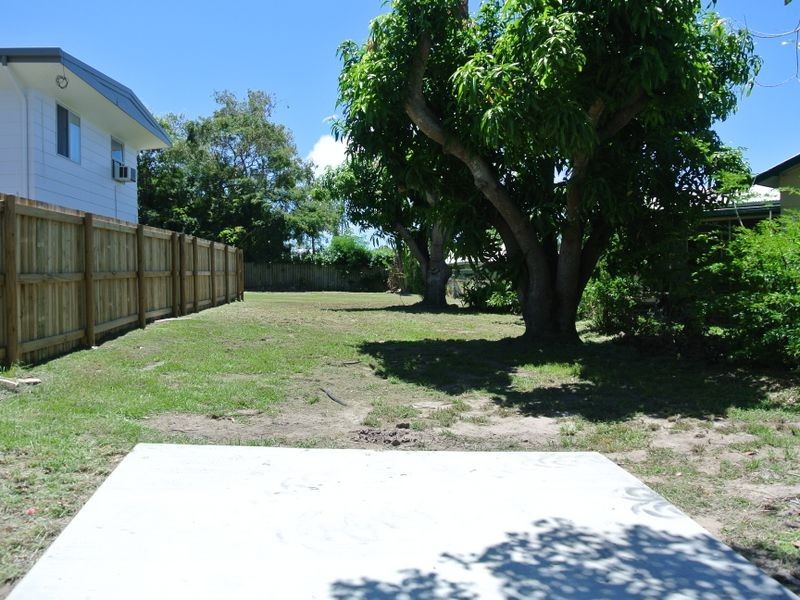 24 Orana Avenue, Boyne Island QLD 4680