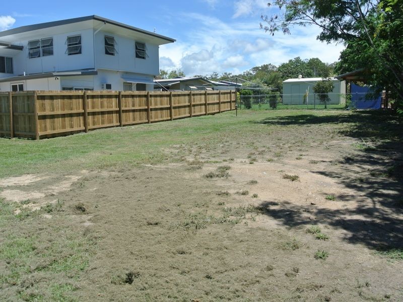 24 Orana Avenue, Boyne Island QLD 4680