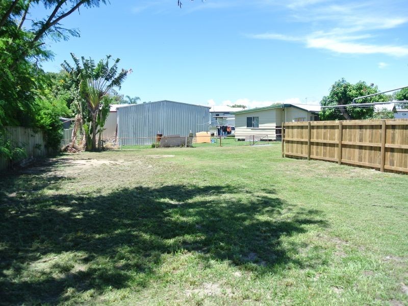24 Orana Avenue, Boyne Island QLD 4680