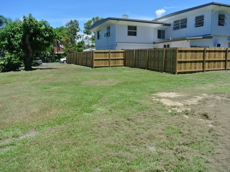 24 Orana Avenue, Boyne Island QLD 4680