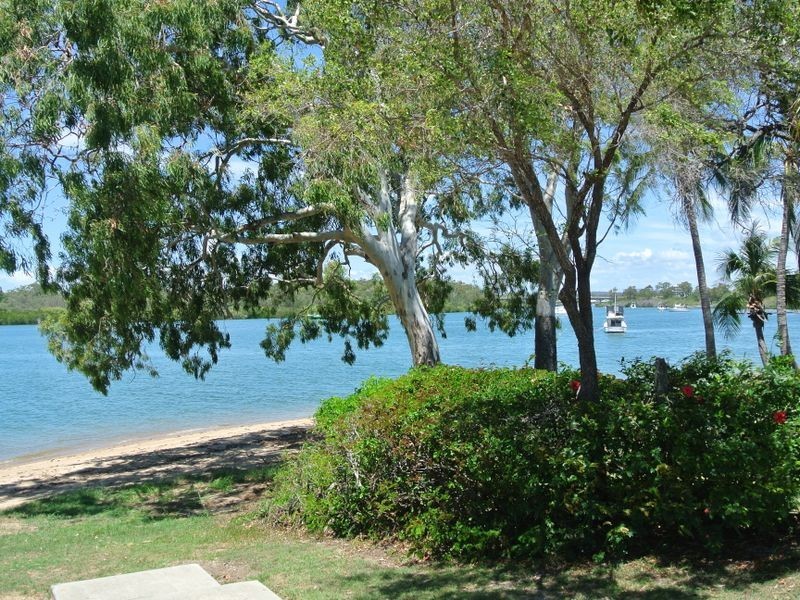 24 Orana Avenue, Boyne Island QLD 4680