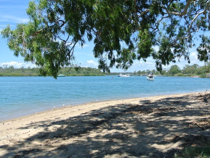 24 Orana Avenue, Boyne Island QLD 4680