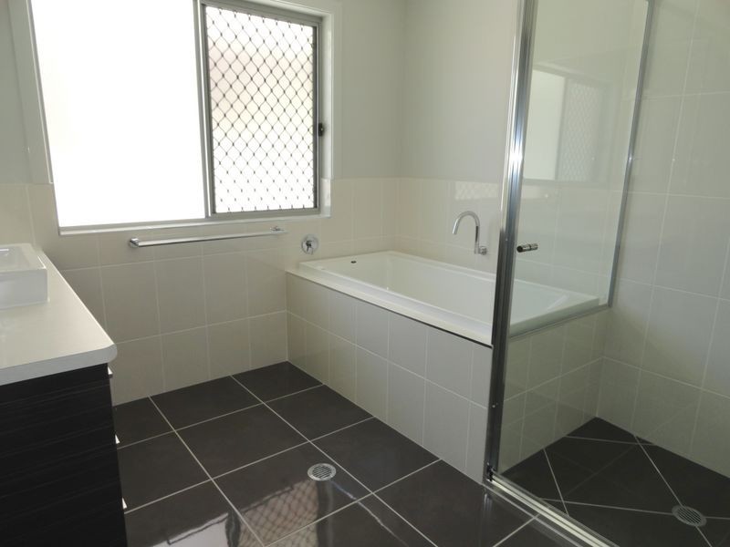 21A Tarcoola Drive, Boyne Island QLD 4680