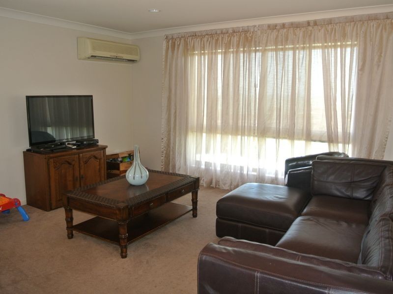 12 Charles Crescent, Tannum Sands QLD 4680