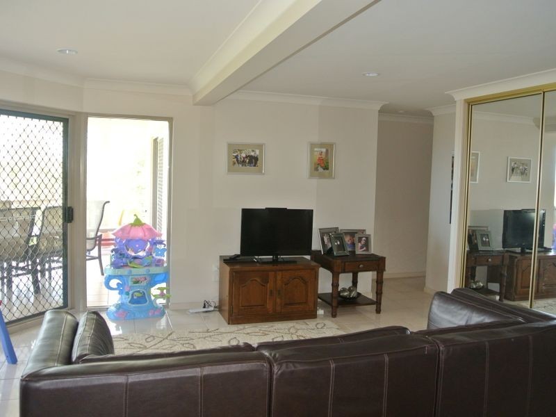 12 Charles Crescent, Tannum Sands QLD 4680