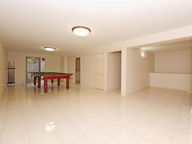 12 Charles Crescent, Tannum Sands QLD 4680