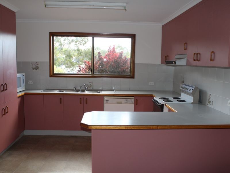 7 Brin Street, Boyne Island QLD 4680