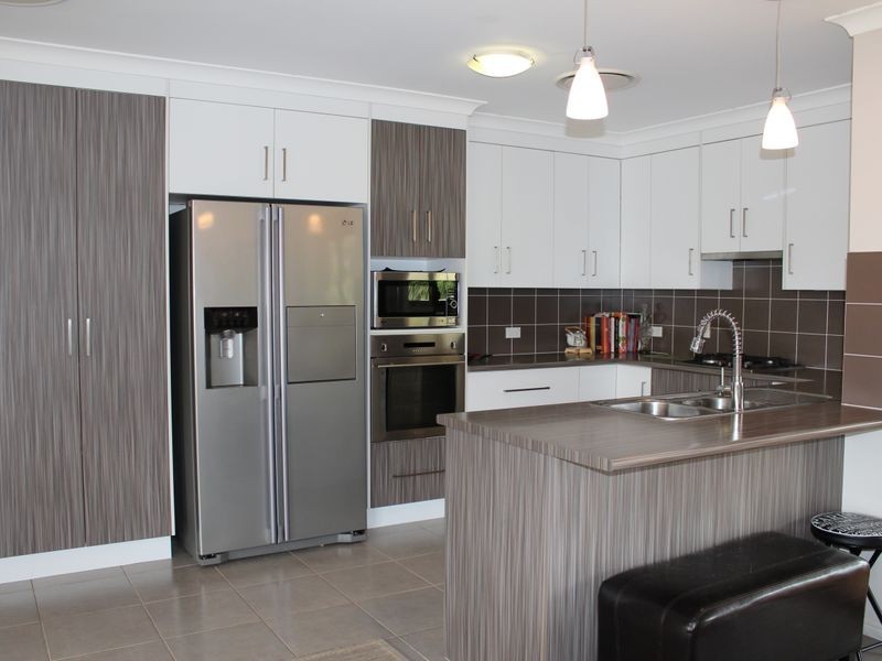 5 Jeana Close, Boyne Island QLD 4680