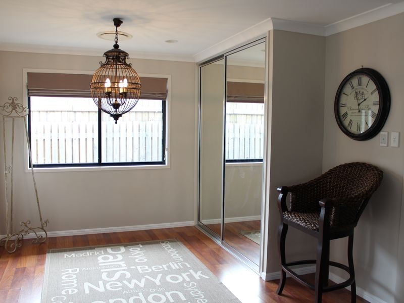 5 Jeana Close, Boyne Island QLD 4680