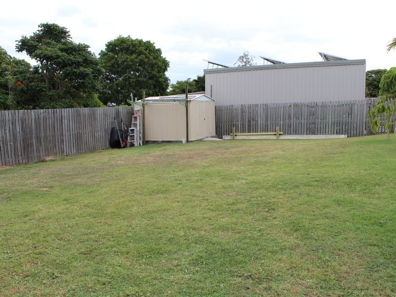 5 Jeana Close, Boyne Island QLD 4680