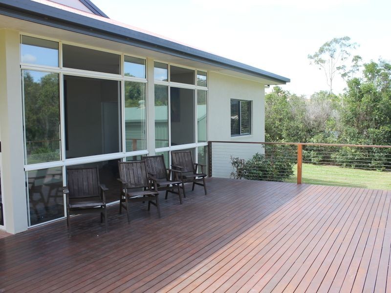 10 Yacht Road, Tannum Sands QLD 4680