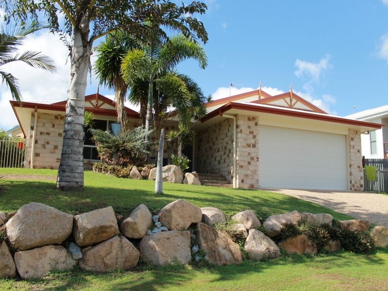 11 Lighthouse Drive, Boyne Island QLD 4680
