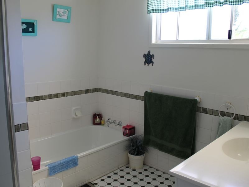 11 Blackwell Street, Tannum Sands QLD 4680