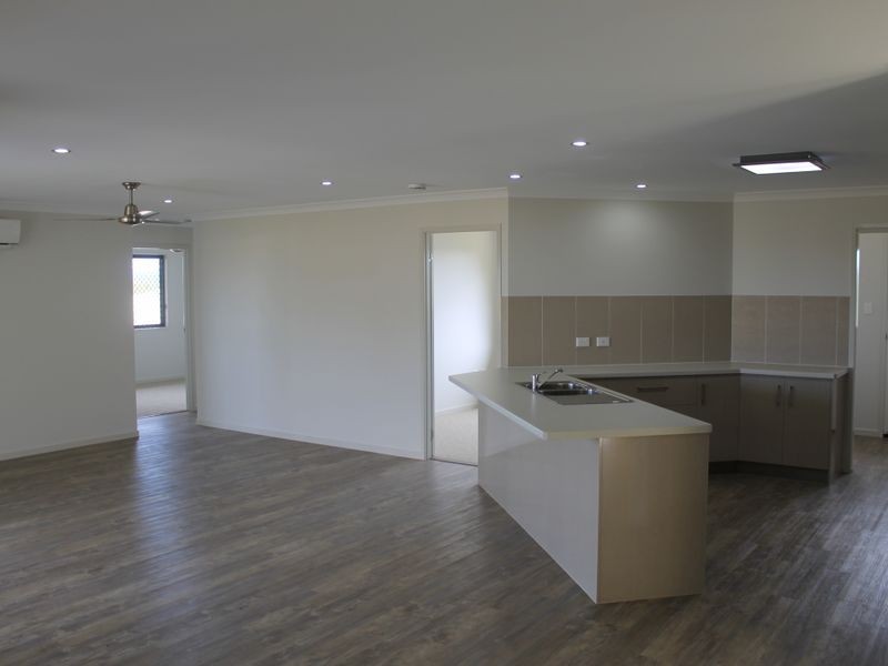 17 Wanda Drive, Boyne Island QLD 4680