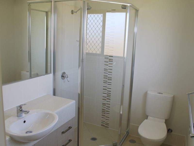 17 Wanda Drive, Boyne Island QLD 4680