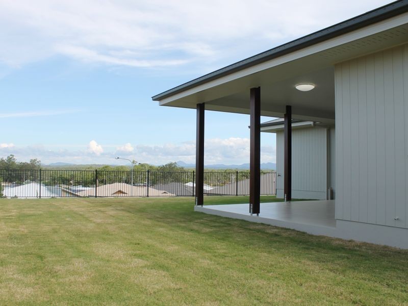 17 Wanda Drive, Boyne Island QLD 4680