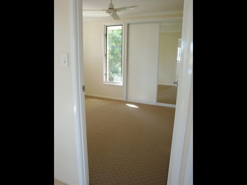 26 Handley Drive, Boyne Island QLD 4680