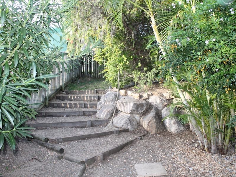 12 Curtis Avenue, Boyne Island QLD 4680