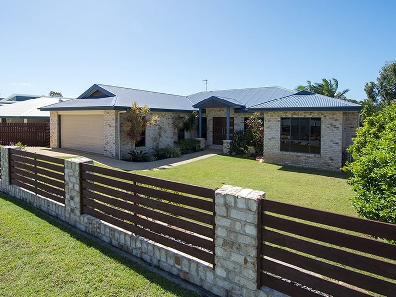 8 Riverside Drive, Tannum Sands QLD 4680