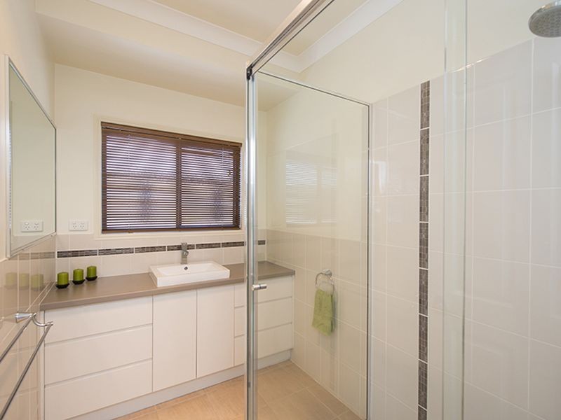 8 Riverside Drive, Tannum Sands QLD 4680