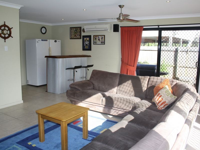 15 Jenny Lind Court, Boyne Island QLD 4680