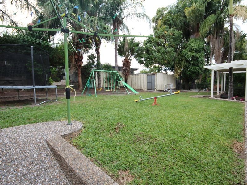 8 Davina Street, Boyne Island QLD 4680