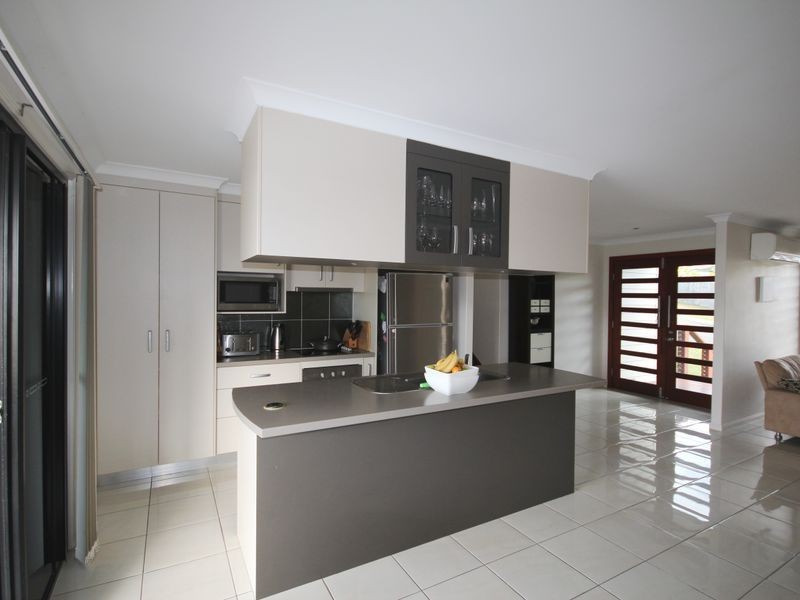 1 Danielle Court, Boyne Island QLD 4680
