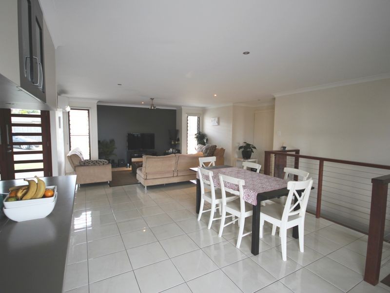 1 Danielle Court, Boyne Island QLD 4680