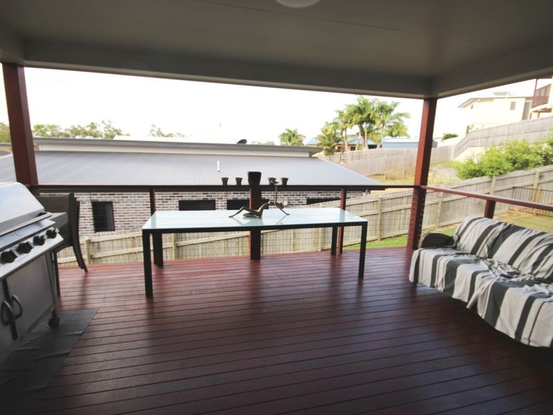 1 Danielle Court, Boyne Island QLD 4680