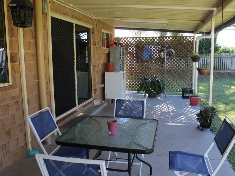 27 Lomandra Street, Boyne Island QLD 4680