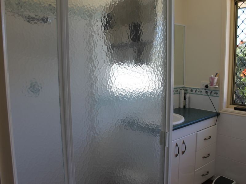 27 Lomandra Street, Boyne Island QLD 4680